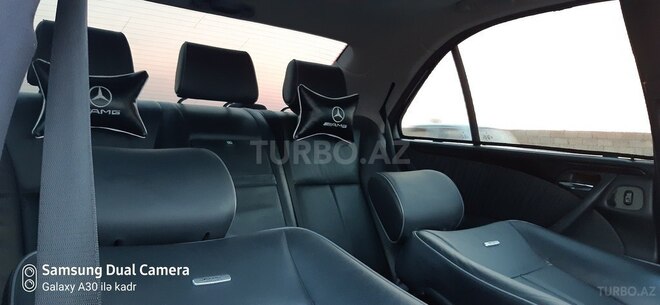 Mercedes E 240 1999, 235,000 km - 2.4 l - Salyan