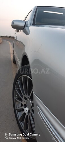 Mercedes E 240 1999, 235,000 km - 2.4 l - Salyan