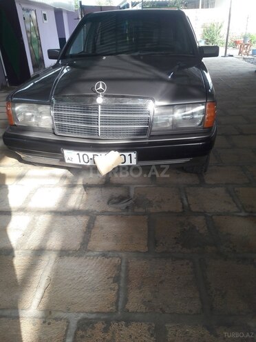 Mercedes 190 1990, 250,000 km - 1.8 l - Şirvan