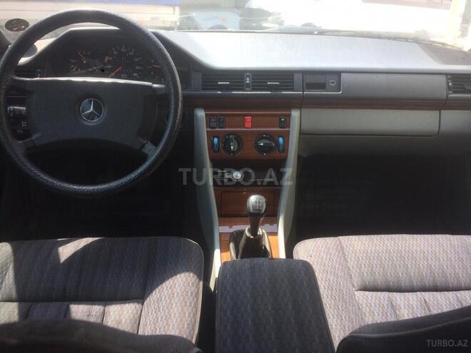 Mercedes E 200 1989, 112,541 km - 2.0 л - Bakı