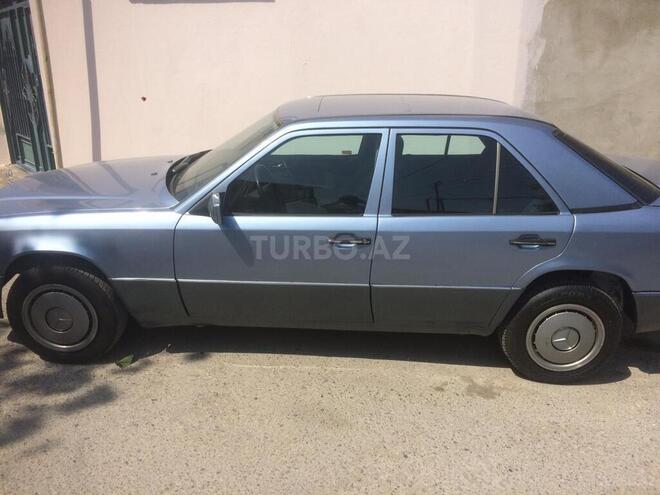 Mercedes E 200 1989, 112,541 km - 2.0 л - Bakı