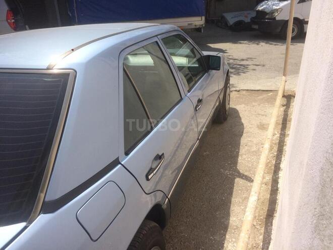 Mercedes E 200 1989, 112,541 km - 2.0 л - Bakı