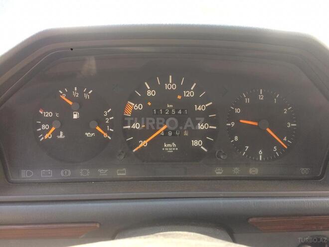 Mercedes E 200 1989, 112,541 km - 2.0 л - Bakı