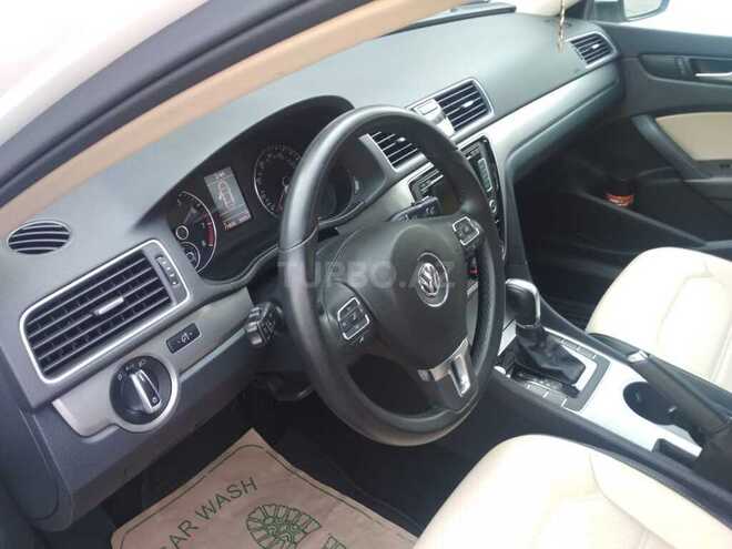 Volkswagen Passat 2015, 72,000 km - 1.8 л - Bakı