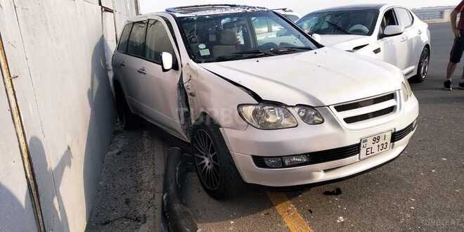 Mitsubishi Airtrek 2001, 210,000 km - 2.4 l - Bakı
