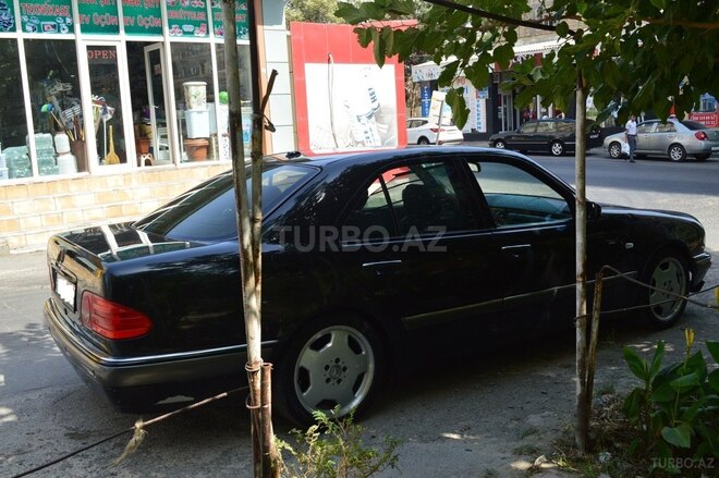 Mercedes E 280 1999, 359,000 km - 2.8 l - Bakı