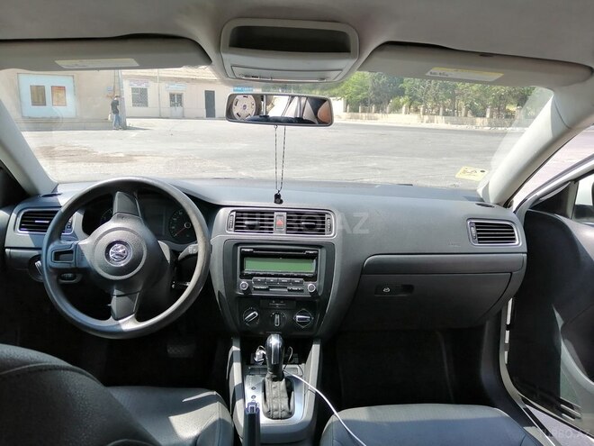 Volkswagen Jetta 2010, 200,000 km - 2.5 l - Bakı