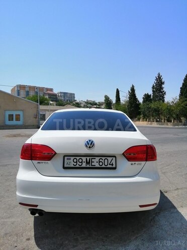 Volkswagen Jetta 2010, 200,000 km - 2.5 l - Bakı