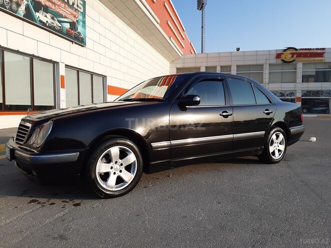 Mercedes E 240 2000, 327,508 km - 2.4 l - Bakı