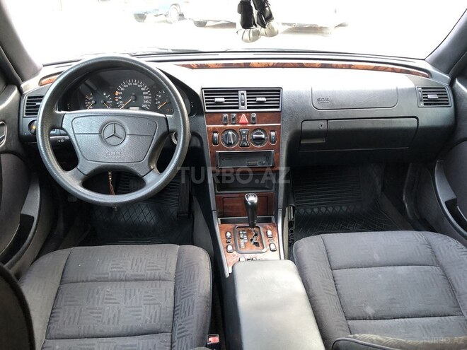 Mercedes C 240 1999, 242,000 km - 2.4 l - Bakı