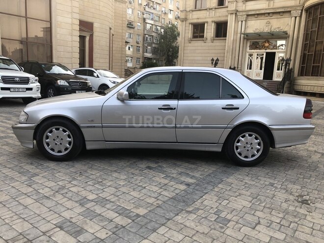 Mercedes C 240 1999, 242,000 km - 2.4 l - Bakı