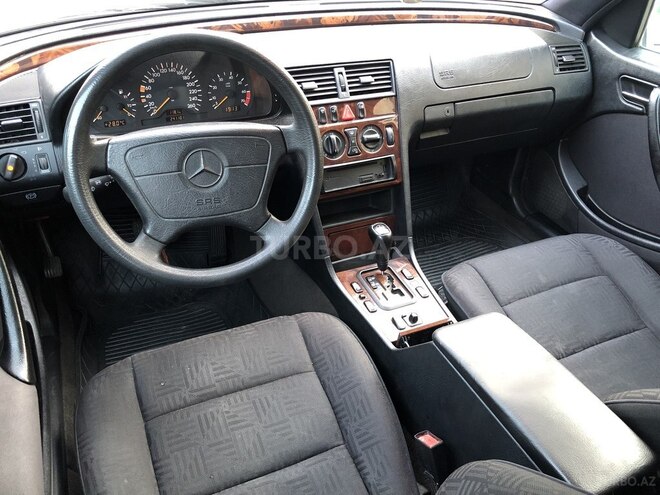 Mercedes C 240 1999, 242,000 km - 2.4 l - Bakı