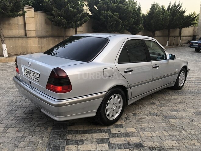 Mercedes C 240 1999, 242,000 km - 2.4 l - Bakı