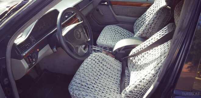 Mercedes E 300 1992, 300,000 km - 3.0 l - Bakı