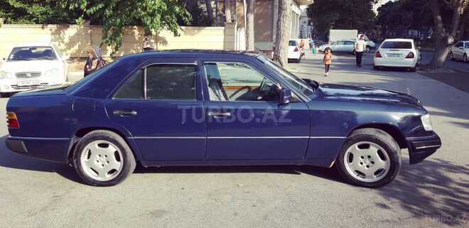 Mercedes E 300 1992, 300,000 km - 3.0 l - Bakı