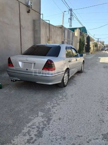 Mercedes C 200 1999, 321,000 km - 2.0 l - Bakı