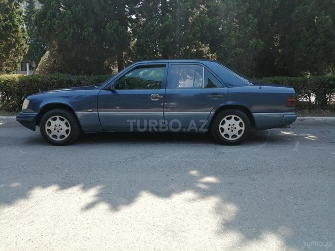 Mercedes E 250 1991, 418,000 km - 2.5 l - Sumqayıt