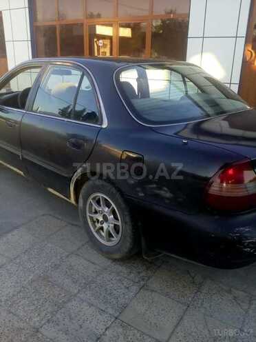Hyundai Sonata 1998, 211,111 km - 2.0 l - Şəki