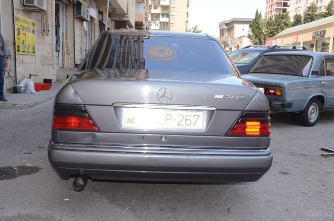 Mercedes E 200 1995, 25,000 km - 2.0 l - Bakı