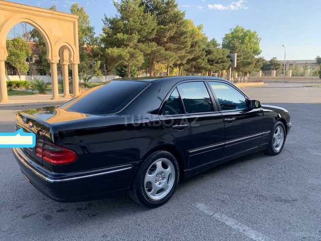 Mercedes E 220 2000, 210,000 km - 2.2 l - Bakı