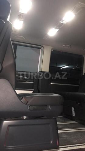 Volkswagen Multivan 2017, 25,000 km - 2.0 l - Bakı