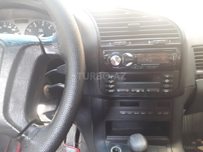 BMW 318 1995, 240,402 km - 1.8 l - Bakı