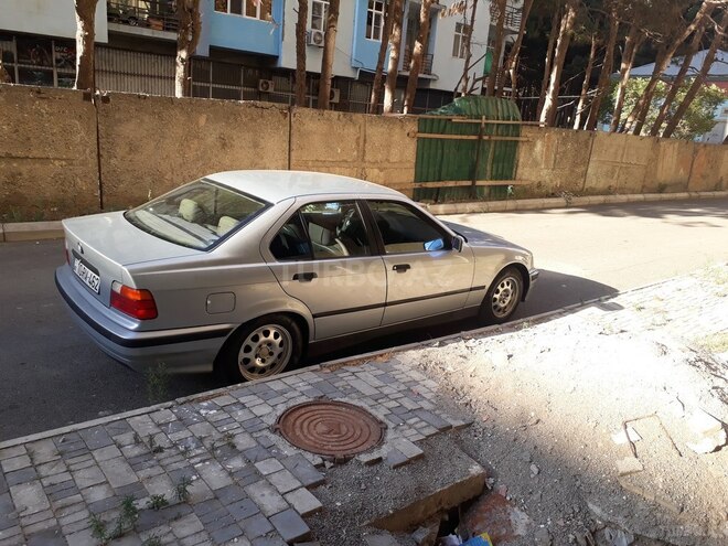 BMW 318 1995, 240,402 km - 1.8 l - Bakı