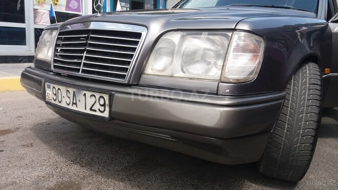 Mercedes E 220 1993, 259,845 km - 2.2 l - Sumqayıt