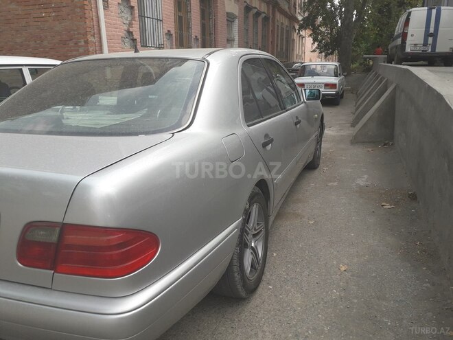 Mercedes E 240 1998, 365,000 km - 2.4 l - Gəncə