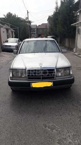 Mercedes E 300 1993, 256,000 km - 3.0 l - Bakı