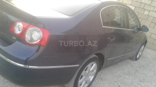 Volkswagen Passat 2005, 210,000 km - 0.2 l - Salyan