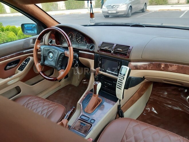 BMW 528 1996, 2,800,000 km - 2.8 l - Bakı
