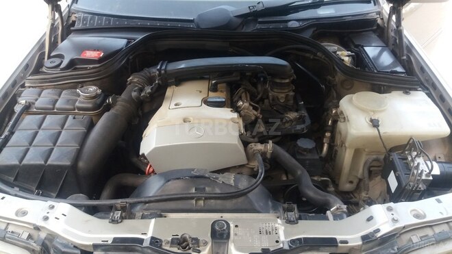 Mercedes C 230 1999, 273,000 km - 2.3 л - Bakı
