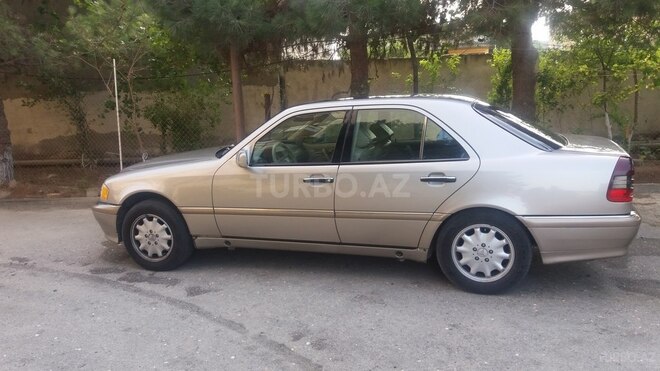 Mercedes C 230 1999, 273,000 km - 2.3 л - Bakı