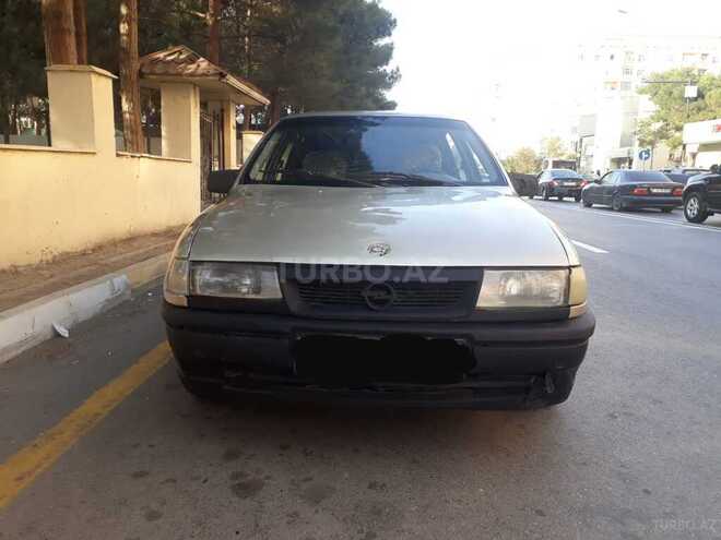 Opel Vectra 1990, 286,369 km - 2.0 l - Sumqayıt