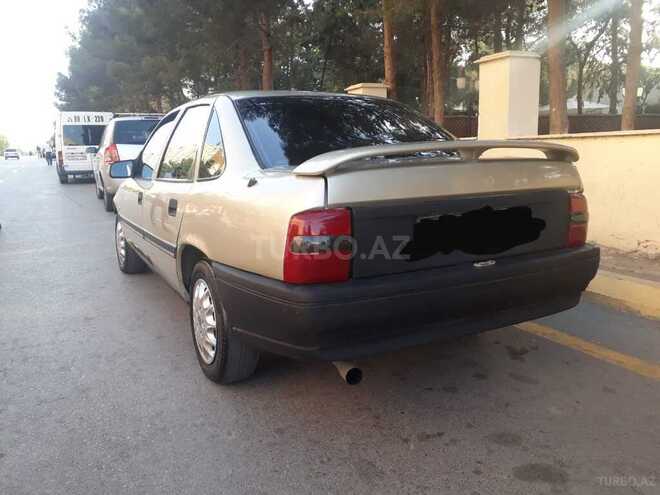 Opel Vectra 1990, 286,369 km - 2.0 l - Sumqayıt