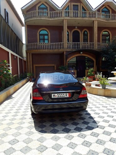 Mercedes E 220 2006, 215,700 km - 2.2 l - Bakı
