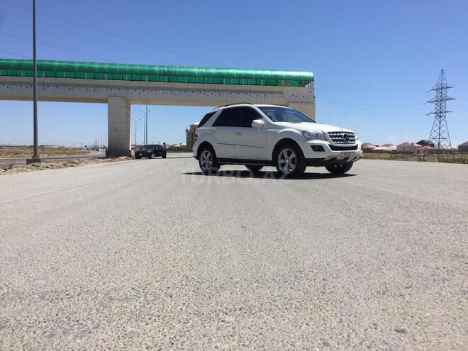 Mercedes ML 350 2009, 299,000 km - 3.5 l - Bakı