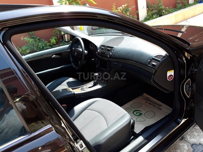 Mercedes E 220 2006, 215,700 km - 2.2 l - Bakı