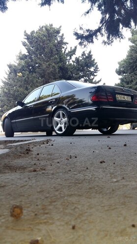 Mercedes E 320 2001, 280,000 km - 3.2 л - Bakı