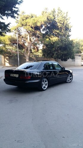 Mercedes E 320 2001, 280,000 km - 3.2 л - Bakı