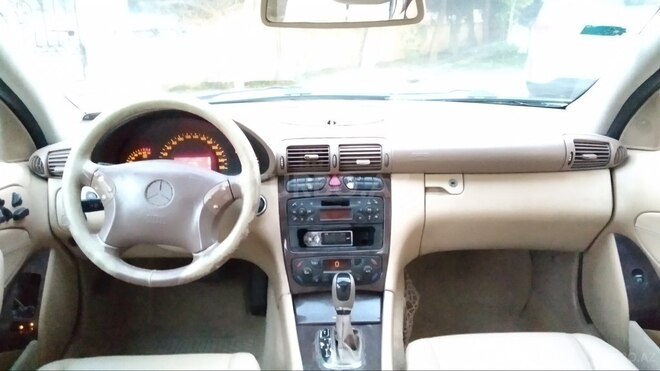 Mercedes C 240 2001, 271,000 km - 2.4 л - Sumqayıt