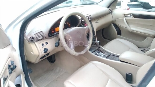 Mercedes C 240 2001, 271,000 km - 2.4 л - Sumqayıt