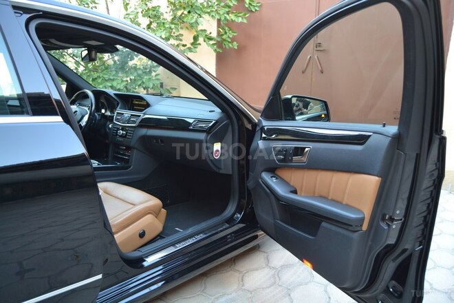 Mercedes E 300 2012, 135,000 km - 3.0 л - Bakı