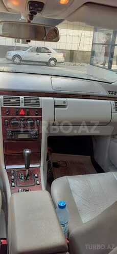 Mercedes E 220 1999, 275 km - 2.2 l - Bakı