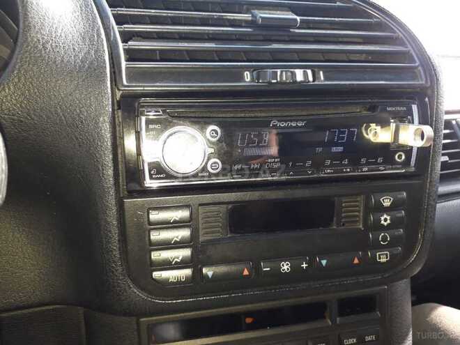BMW 320 1998, 300,000 km - 3.2 l - Bakı