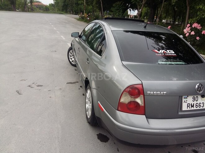 Volkswagen Passat 2001, 265,000 km - 1.8 l - Qax