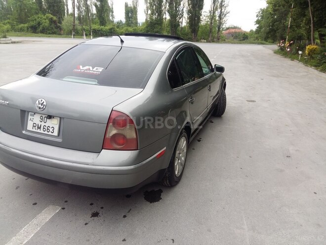 Volkswagen Passat 2001, 265,000 km - 1.8 l - Qax