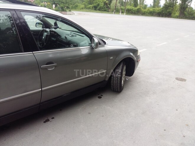 Volkswagen Passat 2001, 265,000 km - 1.8 l - Qax