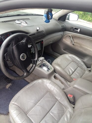 Volkswagen Passat 2001, 265,000 km - 1.8 l - Qax